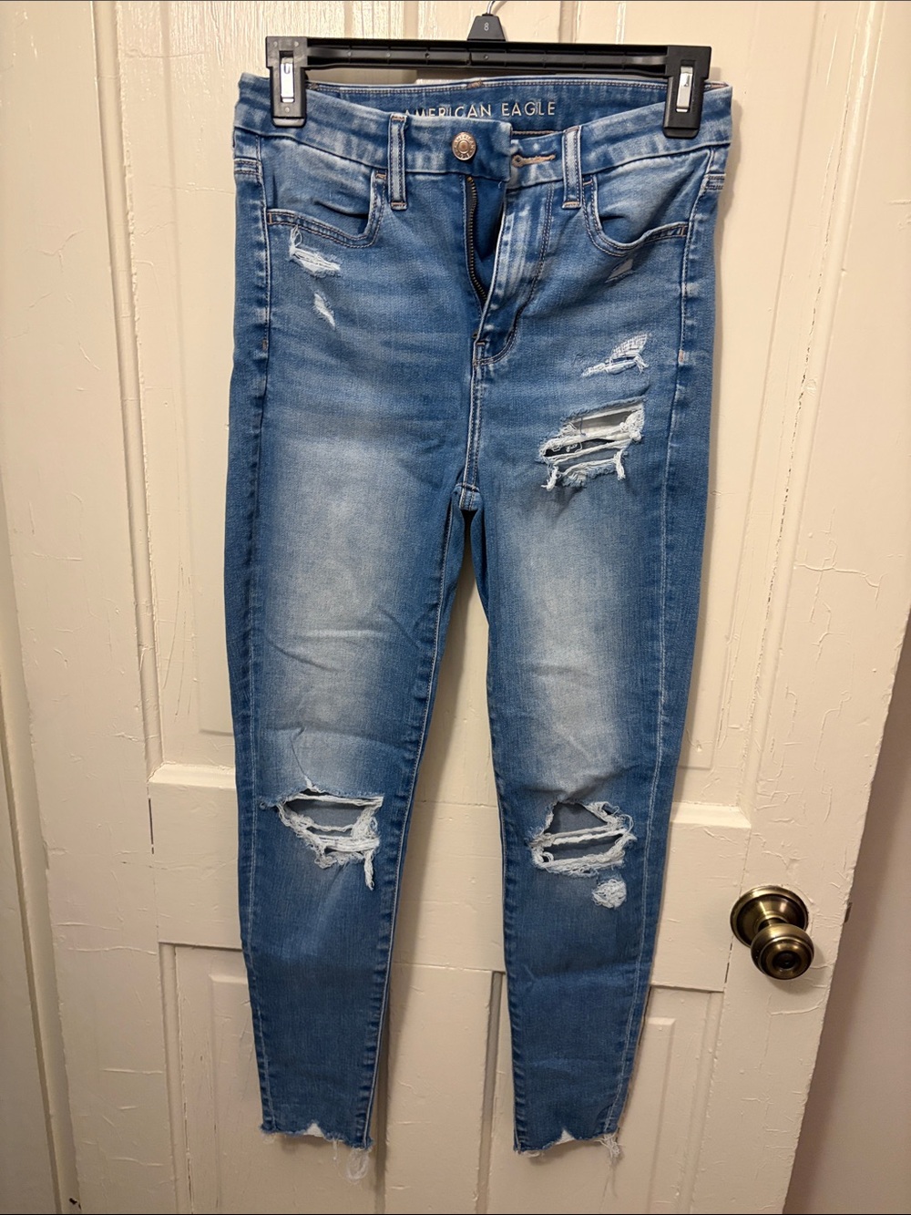 American Eagle Outfitters Light Blue Distressed Skinny Jeans